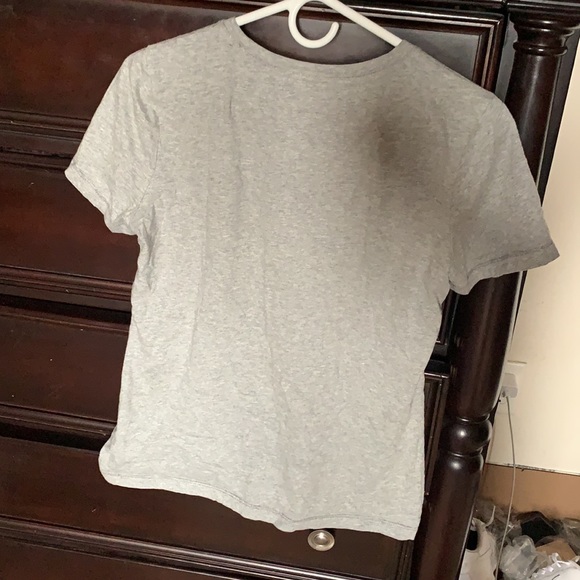 Calvin Klein Tee Shirt - Picture 2 of 3